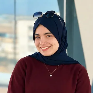 Hadil Yangui, Ingénieure logiciel